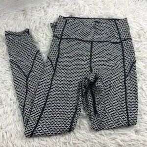 Women's Black and White Patterned Leggings